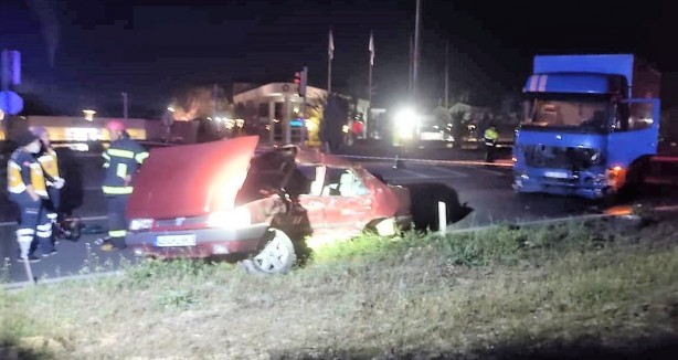 Foto - Kazada hayatını kaybeden 3 arkadaş son yolculuğuna uğurlandı