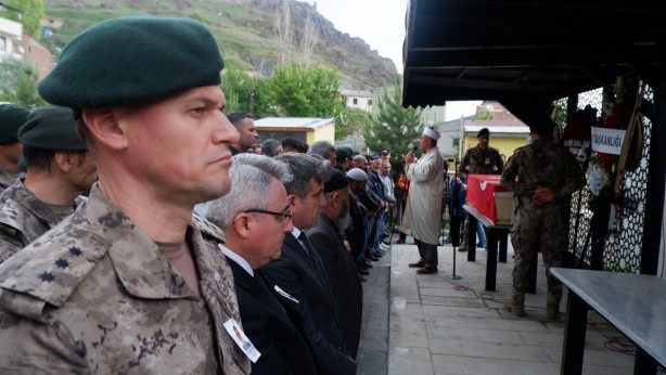 Foto - Kazada hayatını kaybeden özel harekat polisi toprağa verildi