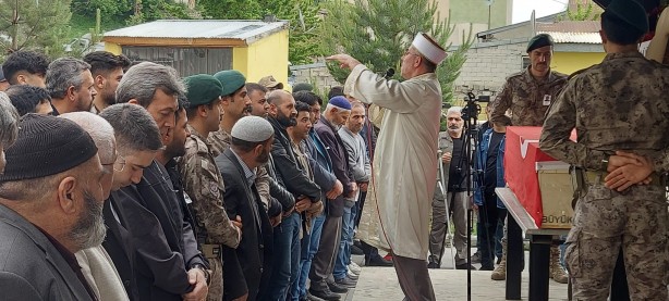 Foto - Kazada hayatını kaybeden özel harekat polisi toprağa verildi