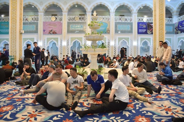 Foto - Kazakistan’da iki yıl aradan sonra Kadir Gecesi camilerde idrak edildi