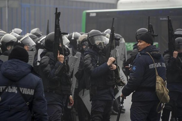 Foto - Kazakistan'dan korkunç görüntüler! Ruslar ayak bastı