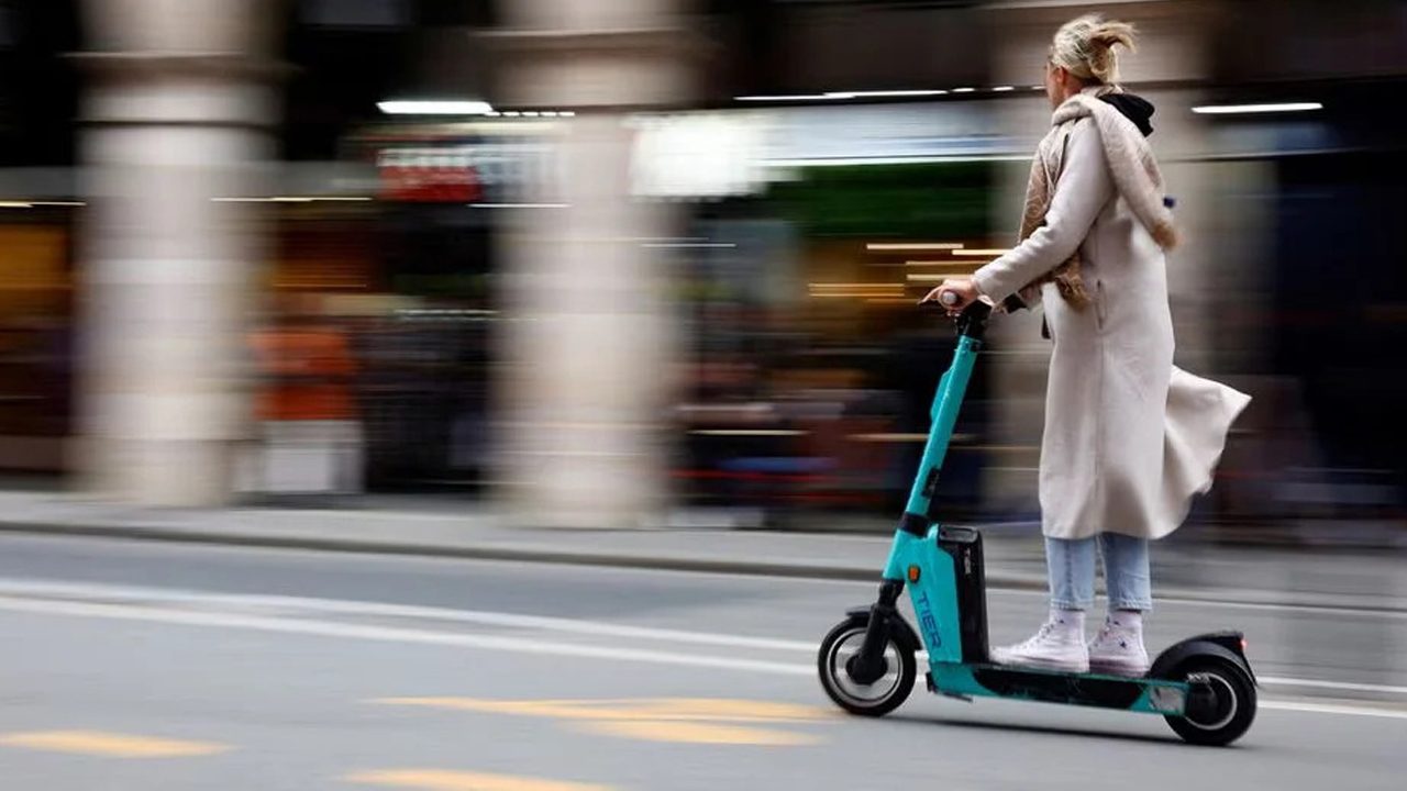 Foto - Kazalar alarm verdi: e-scooterlara kask ve plaka zorunlu oluyor