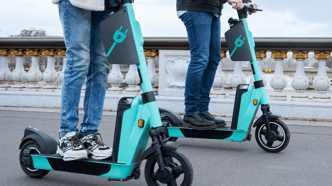 Foto - Kazalar alarm verdi: e-scooterlara kask ve plaka zorunlu oluyor