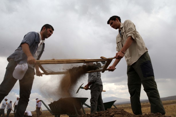 Foto - Kazdıkça fışkırıyor: Türk bilim insanlarından şaşırtan keşif! İlk kez görüldü! Gerçekten hayret verici… 