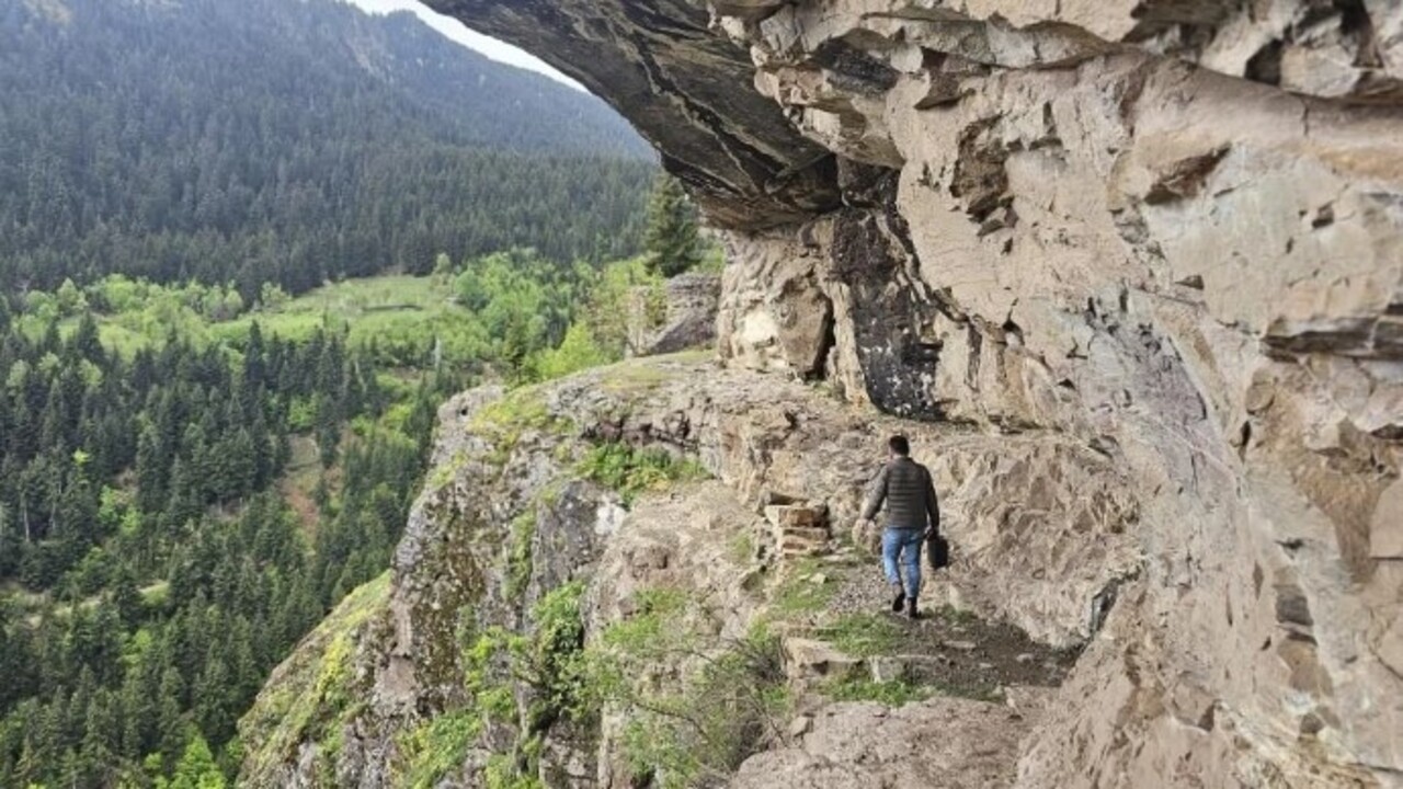 Kazma ve kürekle Orta Çağ’a yolculuk! Sadece tek bir kişi girebiliyor