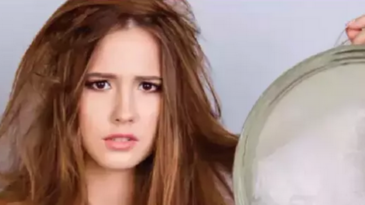 Keçe gibi saçları hayata döndürüyor! Yanmış ve açıcıdan yıpranmış saçlara savaş! Sadece üç malzeme yeterli