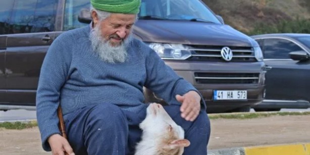 Foto - Keçiyle yaşayan adamdan ilginç sözler