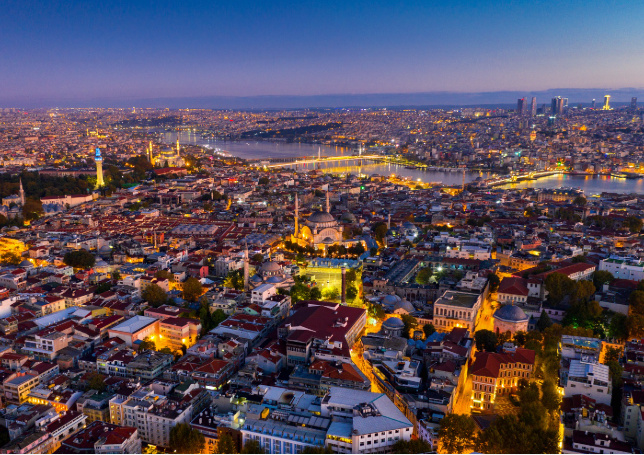 Foto - Kehanetin Gölgesinde İstanbul: Yedi Tepeli Şehir Sarsıldı! St. Malachy 112. Papa öldüğünde İstanbul yıkılacak demişti? 112. Papa Francis öldü ve…