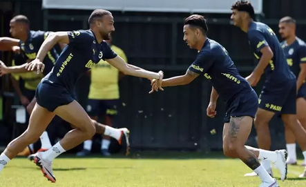 Kelle avcısı Mourinho: Ferdi Kadıoğlu, Emre Mor sonrası bir ayrılık daha! Mourinho istemedi, Fransız ekibiyle resmen anlaştı