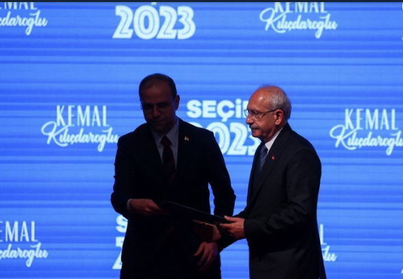 Foto - Kemal Kılıçdaroğlu’ndan skandal sözler! Gençlerin aklıyla alay ederek istismara kalkıştı