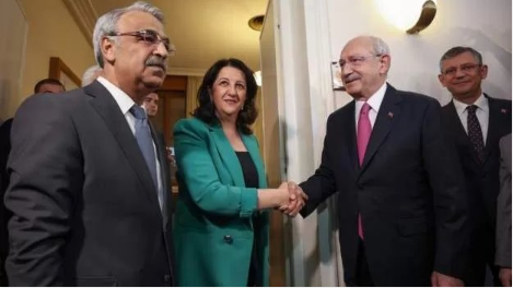 Foto - Kemal Kılıçdaroğlu'nun tezkere kararına şehit ailelerinden tepki: ‘CHP terörle omuz omuza’