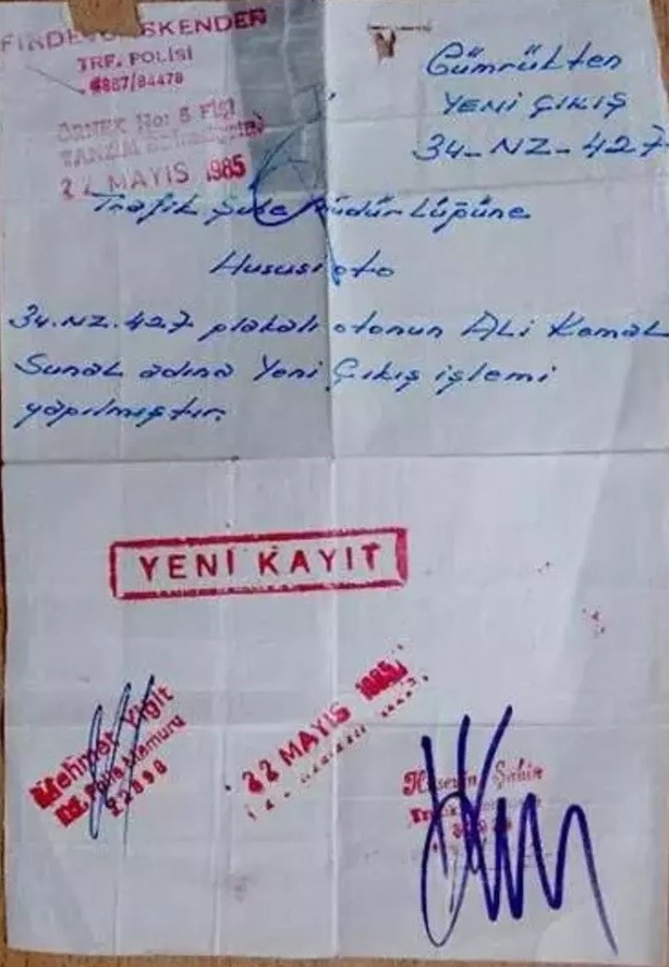 Foto - Kemal Sunal'ın arabasını satışa çıkardı