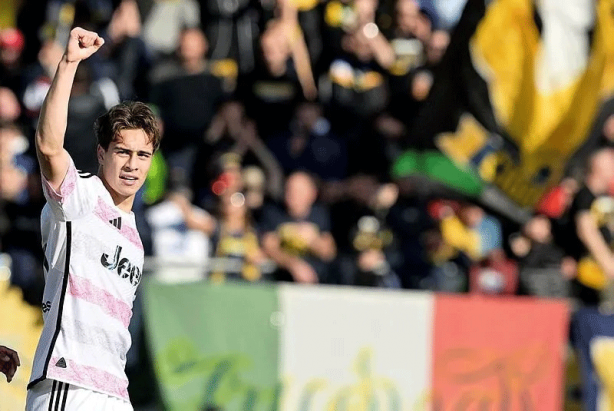 Foto - Kenan Yıldız'dan müthiş gol! Milli yıldız attığı golle Juventus tarihine geçti