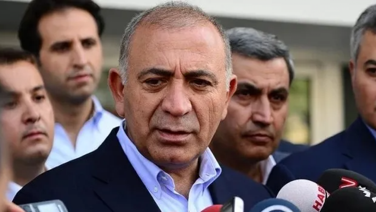 Foto - Kendi çocuklarını yiyen parti! Gürsel Tekin'den sonra 4 kişiye daha ihraç