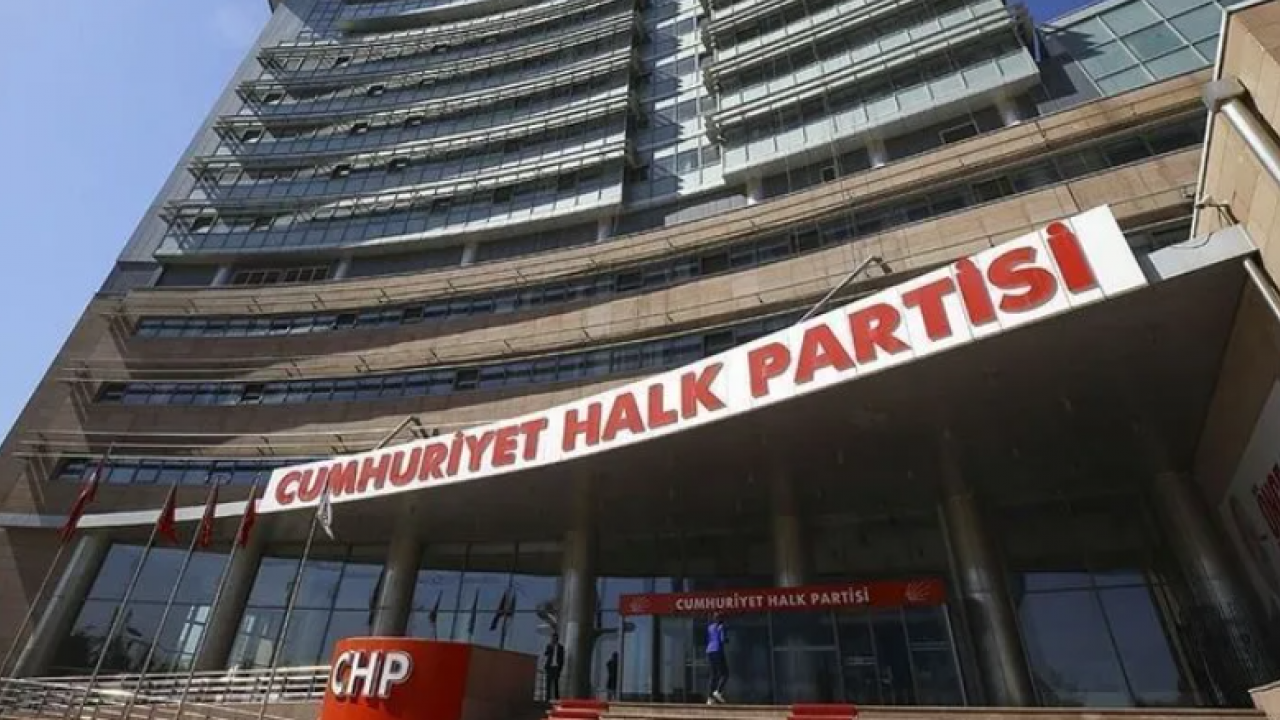 Kendi çocuklarını yiyen parti! Gürsel Tekin'den sonra 4 kişiye daha ihraç