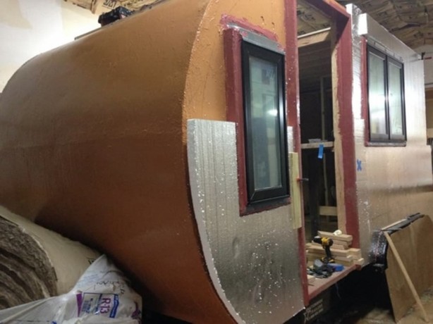 Kendi enerjisini üreten karavan