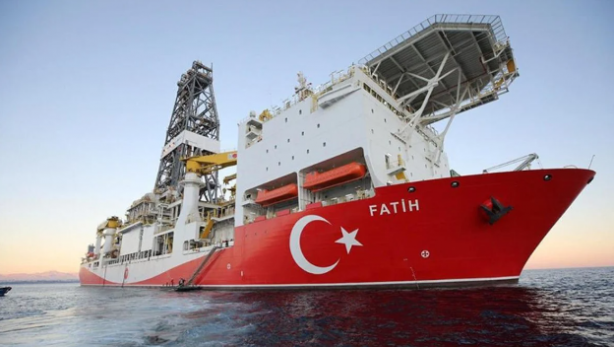 Foto - Kendi hükümetlerine isyan ettiler: Türkiye orada doğalgaz bulmaya başladı! Biz geride kaldık