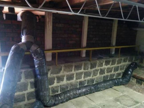 Foto - Kendi sinema salonunu kendi yaptı