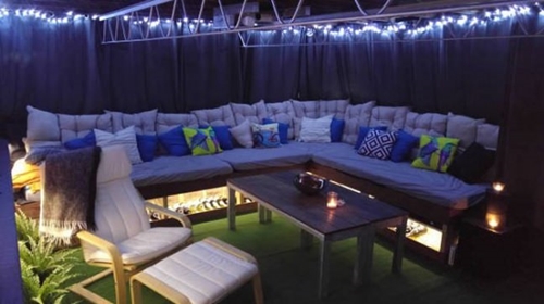 Foto - Kendi sinema salonunu kendi yaptı