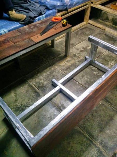 Foto - Kendi sinema salonunu kendi yaptı