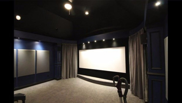 Foto - Kendi sinema salonunu yaptı!