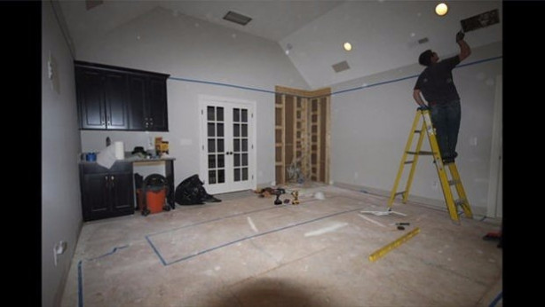 Foto - Kendi sinema salonunu yaptı!