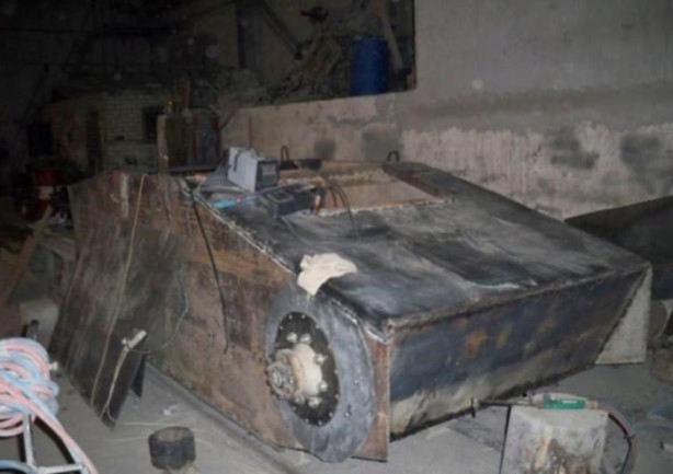 Foto - Kendi tankını yaptı