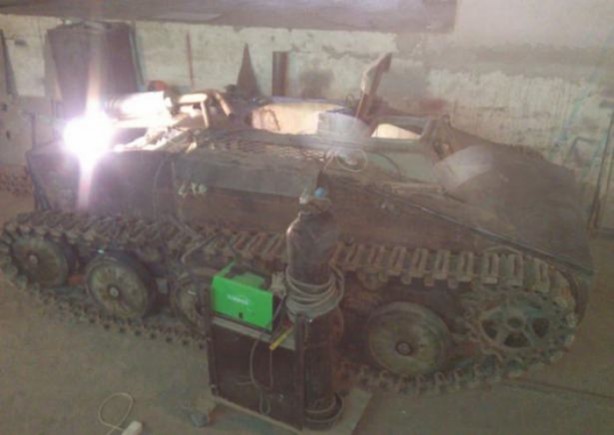 Foto - Kendi tankını yaptı