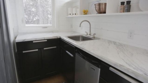 Foto - Kendilerine lüks karavan inşa ettiler!