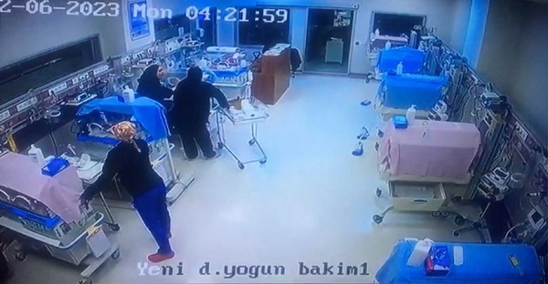 Kendilerini değil bebekleri düşündüler! Bakın minik bebekleri nasıl korudular