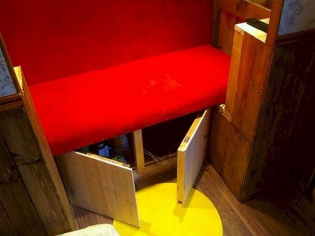 Foto - Kendine hobbit deliği yaptı!