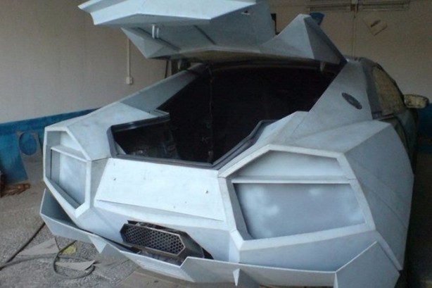 Foto - Kendine Lamborghini yaptı!