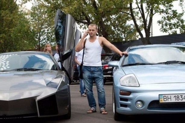 Foto - Kendine Lamborghini yaptı!