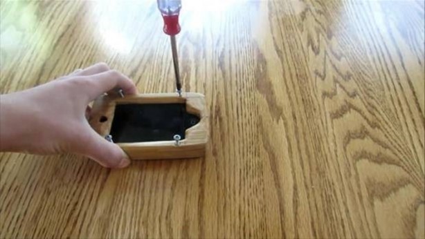 Foto - Kendine öyle ilginç bir telefon kılıfı yaptı ki...