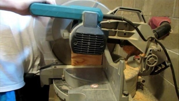 Foto - Kendine öyle ilginç bir telefon kılıfı yaptı ki...