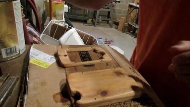 Foto - Kendine öyle ilginç bir telefon kılıfı yaptı ki...