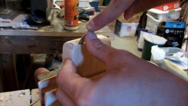 Foto - Kendine öyle ilginç bir telefon kılıfı yaptı ki...