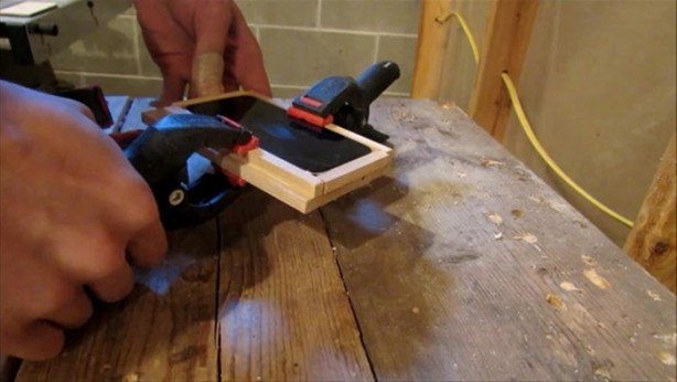 Foto - Kendine öyle ilginç bir telefon kılıfı yaptı ki...