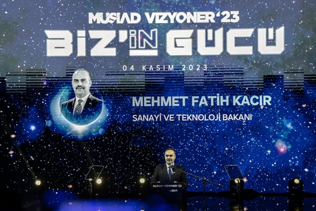 "Kendini kuvvetli gören ve hak hukuk tanımayanlar bilsinler ki Türkiye kabuğunu kırmıştır"