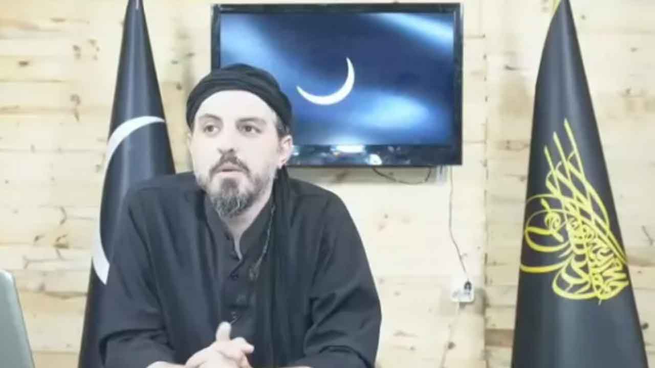 Foto - Kendini mehdi ilan eden isme operasyon! Müritleri şokta