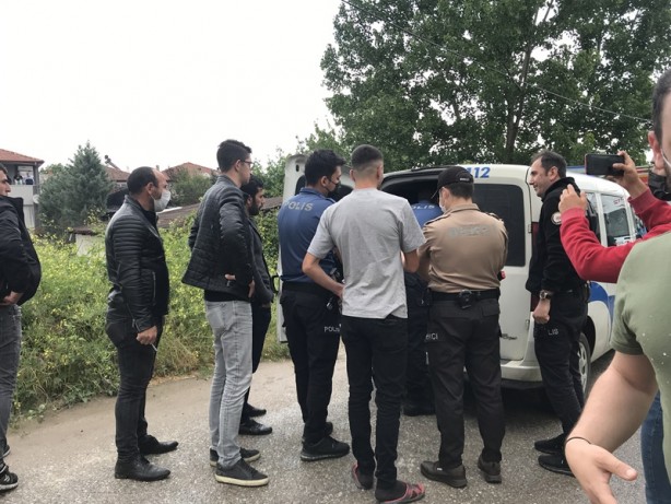 Foto - Kendini yangın çıkardığı eve kilitledi