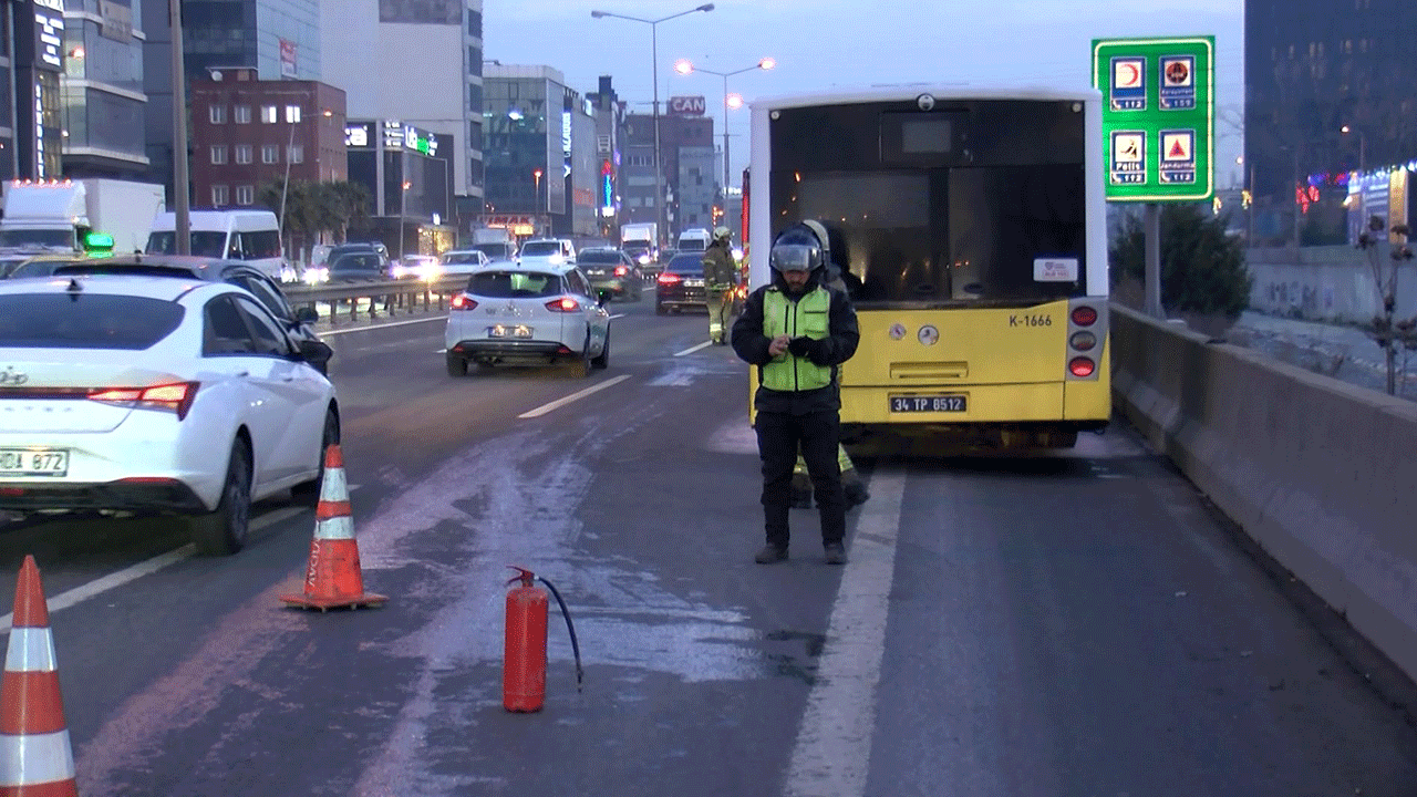 Foto - Kendisi adaylık peşinde koşarken işte vatandaşın hali! Ekrem İstanbul'un balatalarını yaktı