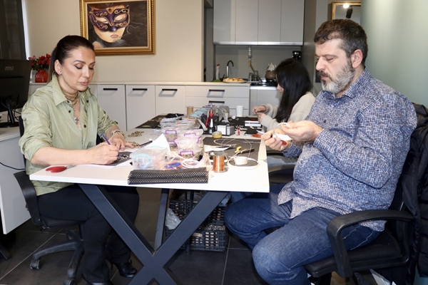 Foto - Kendisi için yapmaya başladı... Şimdi 24 ülkeye satıyor