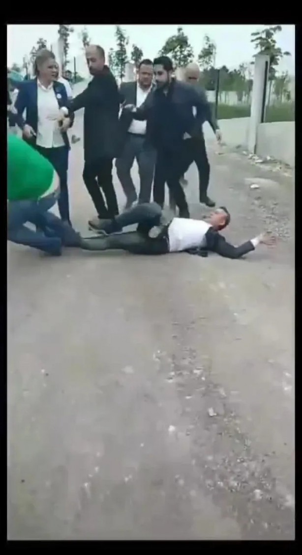 Foto - Kendisini yerden yere yuvarladığı görüntüler olay olmuştu! AK Partili o isimden açıklama geldi! Bakın ne dedi