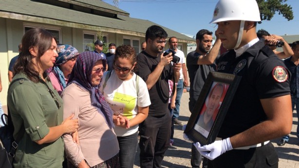 Foto - Kene ısırması sonucu yaşamını yitiren polisin cenazesi defnedildi