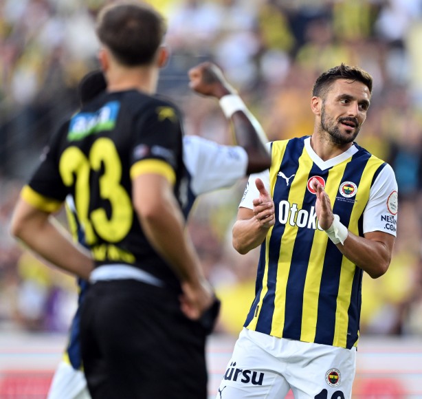 Foto - Kent konusunda müthiş anlaşma: Fenerbahçe'de ilk ayrılık! İsmail Kartal sezon boyunca yüzüne bile bakmadı