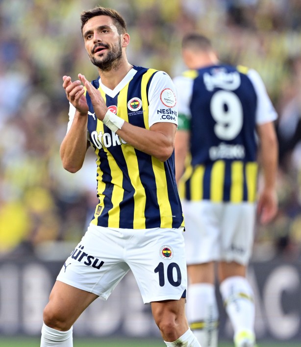 Foto - Kent konusunda müthiş anlaşma: Fenerbahçe'de ilk ayrılık! İsmail Kartal sezon boyunca yüzüne bile bakmadı