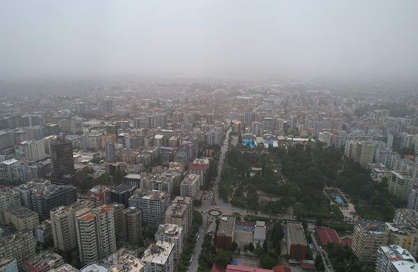 Foto - Kenti kaplayan toz bulutu dronla görüntülendi