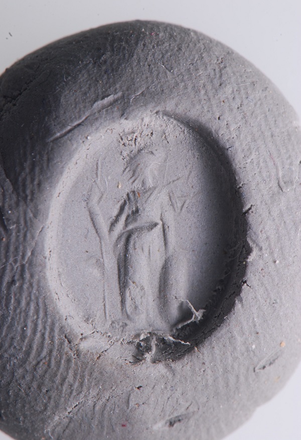 Foto - Kentin ileri gelenlerinden birine ait! 1700 yıllık yüzük ihtişamıyla şaşırttı