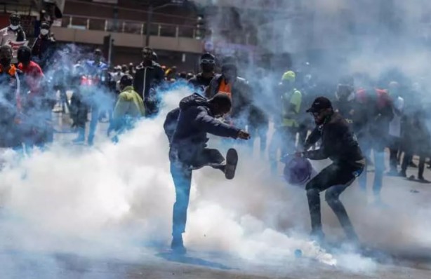 Foto - Kenya'da vergi isyanı! Orduyu devreye soktular